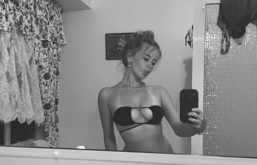 Sexy white bitch wants to become a webslut image 26