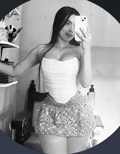 Valeria Samayoa, Putita Que Un Amigo Se La Anda Cogiendo🔥 cover image