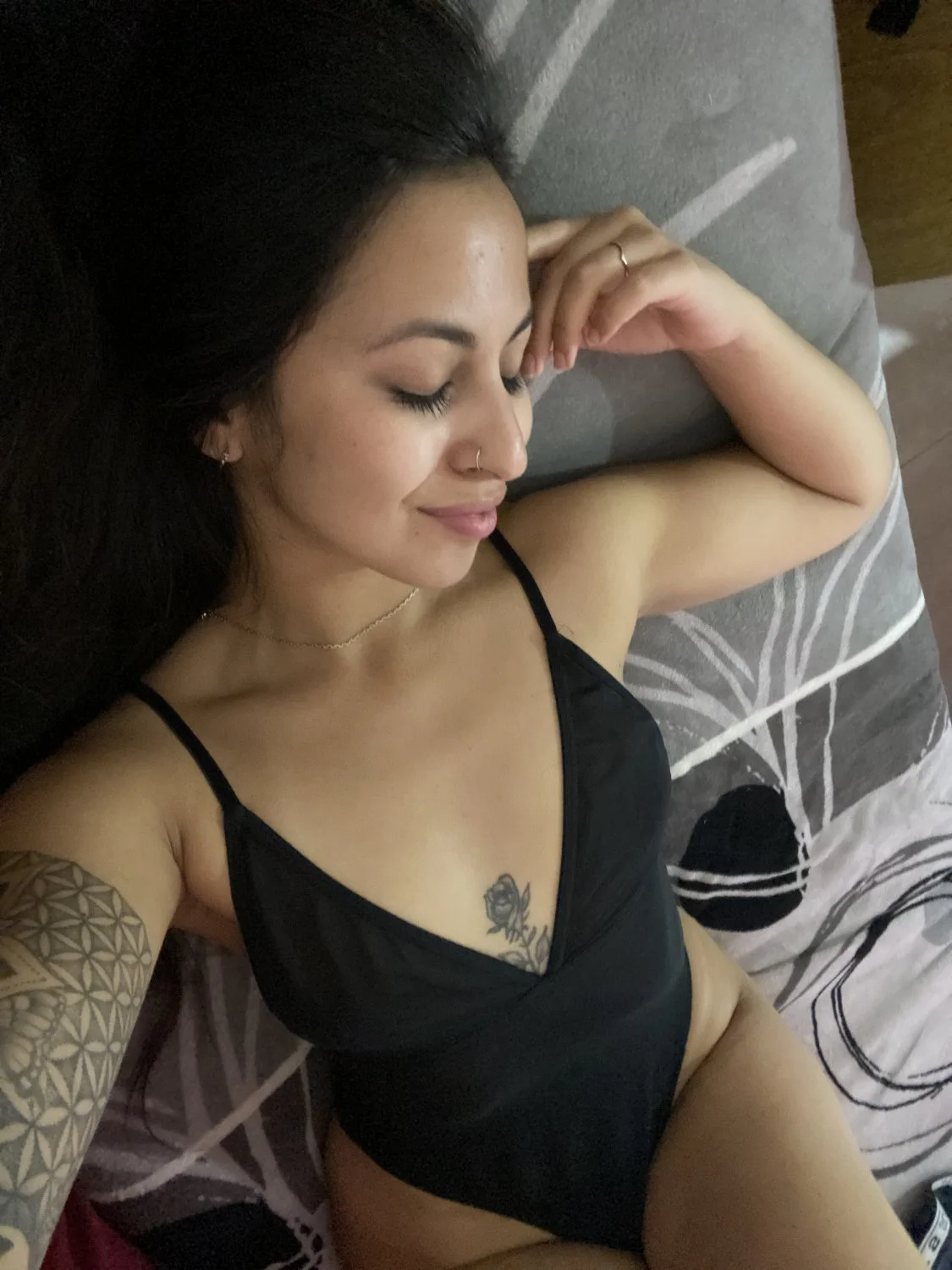 15 mins with me, wyd? main image