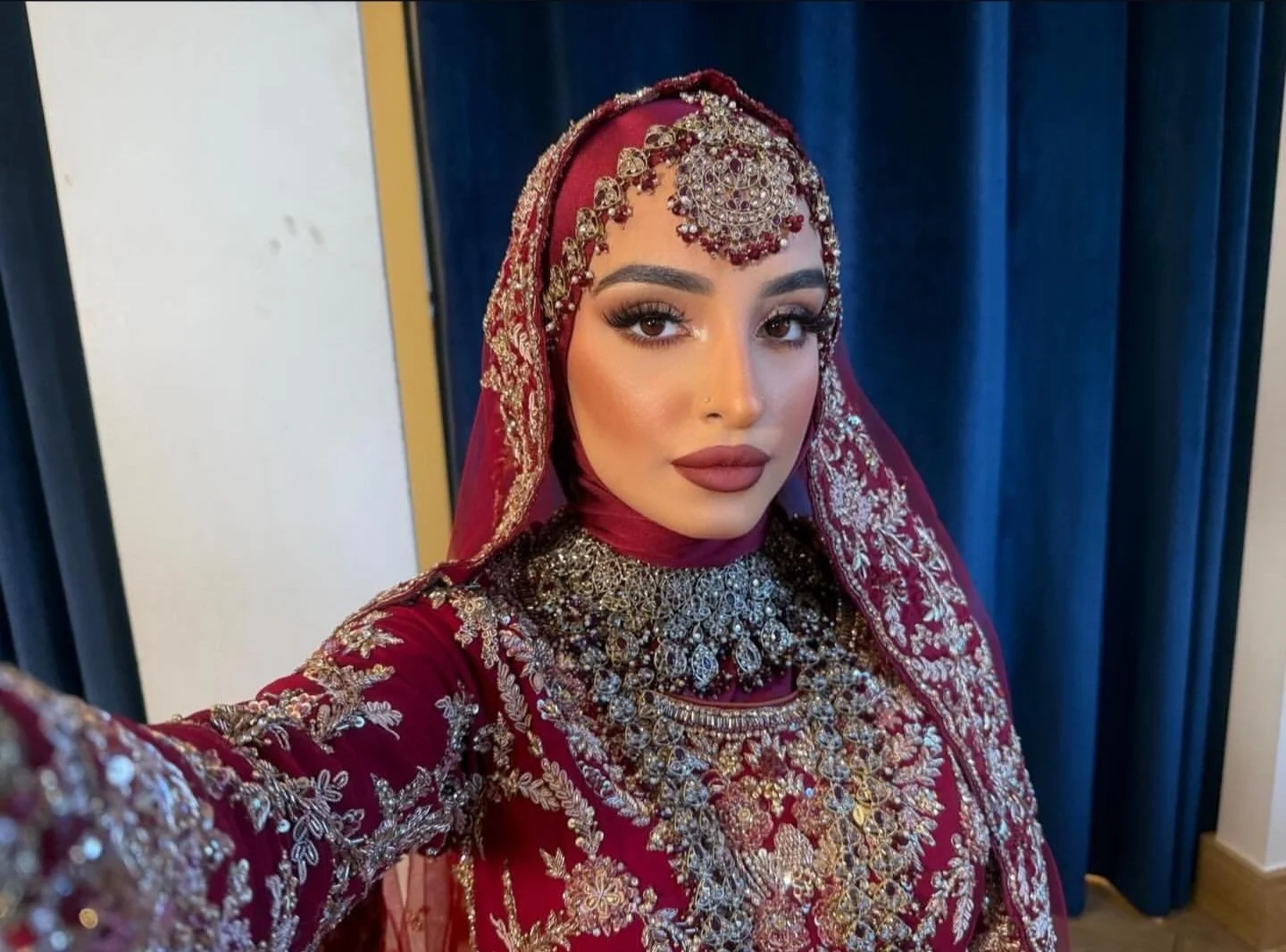 Indian paki bengali hijabi wedding lady twerking like crazy main image
