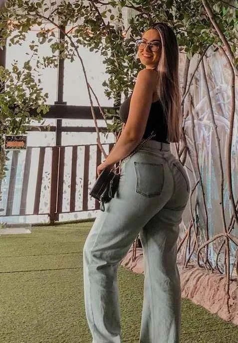 Vanessa the cow slut image 4