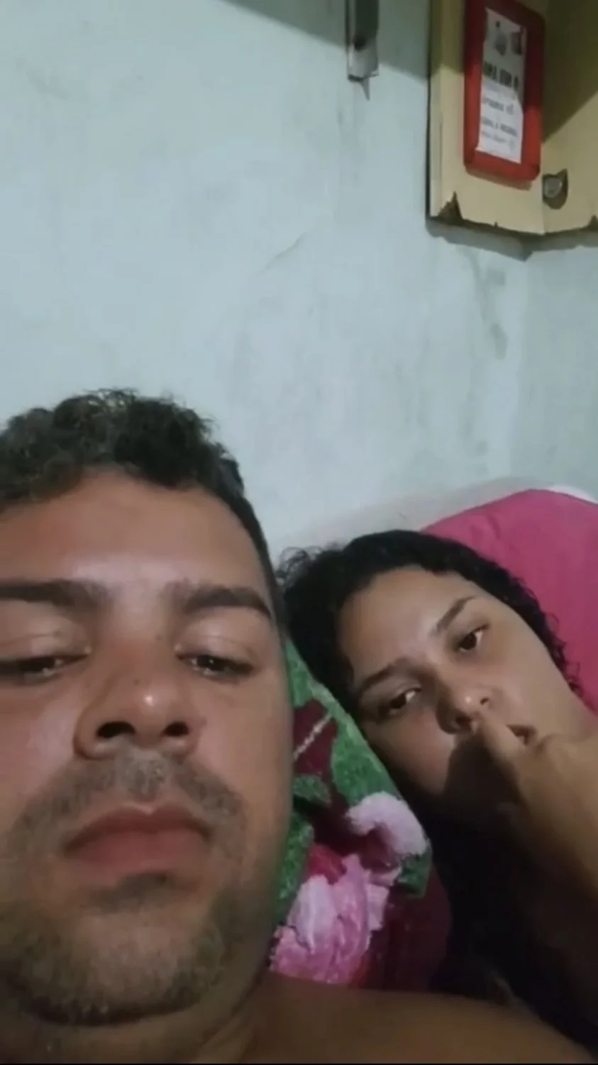 Maridão fez a boa e gravou comendo a esposa image 6