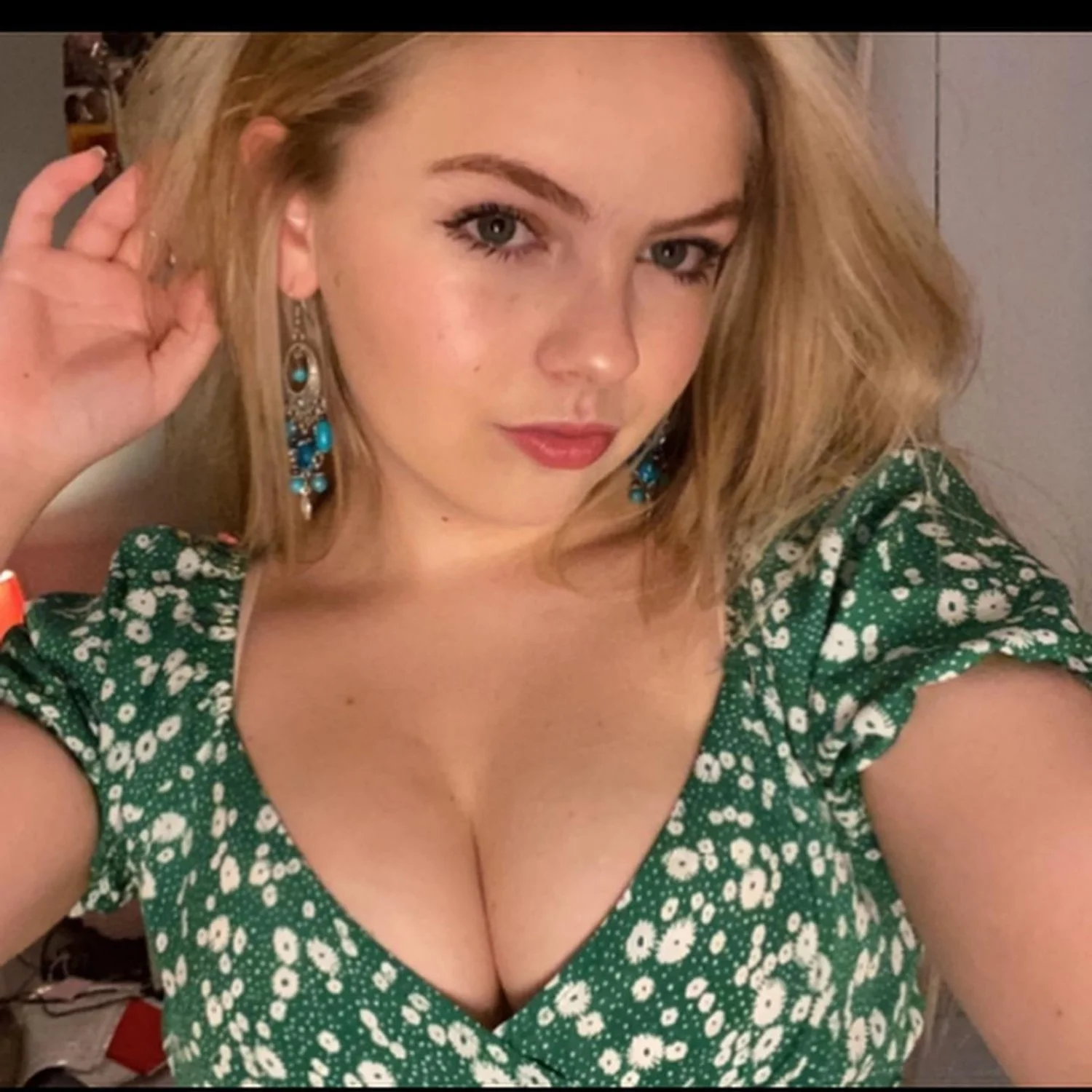 Hot blonde Kik exposed slut image 8