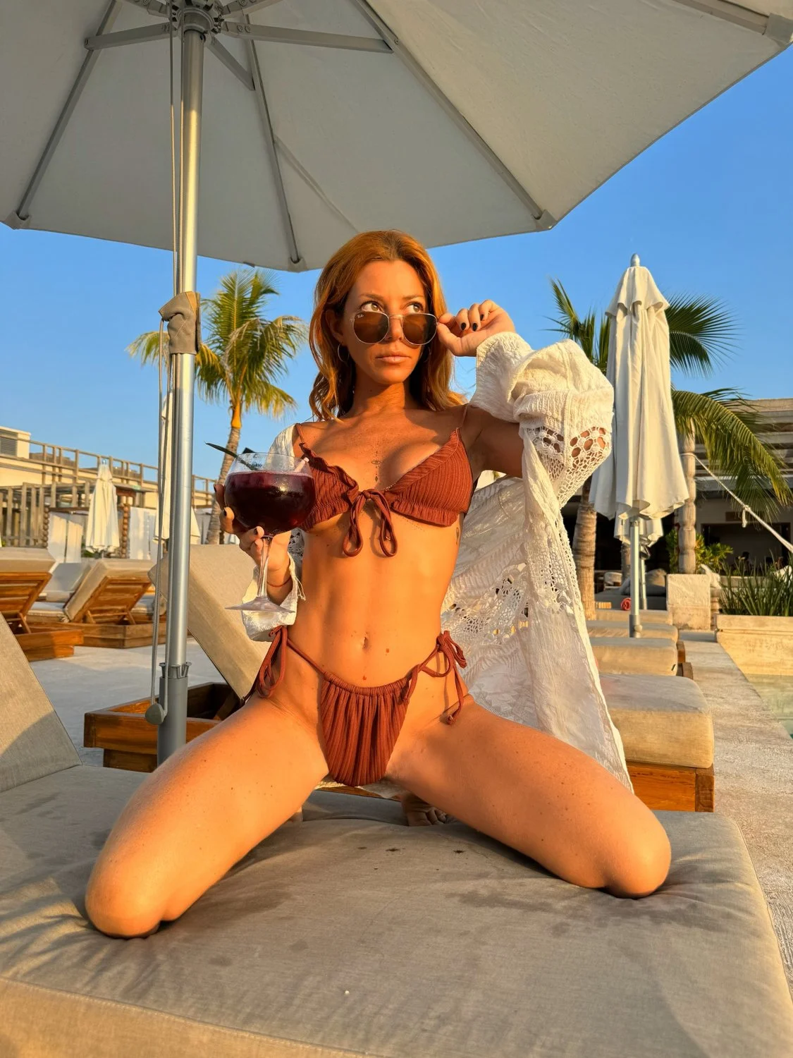 This beautiful slut should always be in your focus image 2