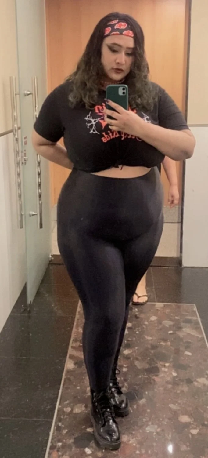 Mais das amigas putinha do seguidor vazada image 6