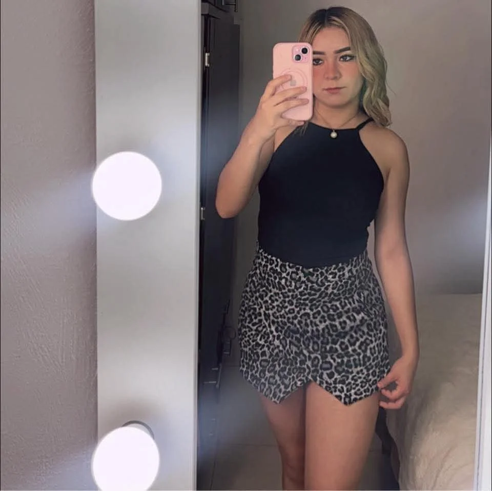 Rubia Mexicana hermosa culona rica tetona masturbandose rico main image