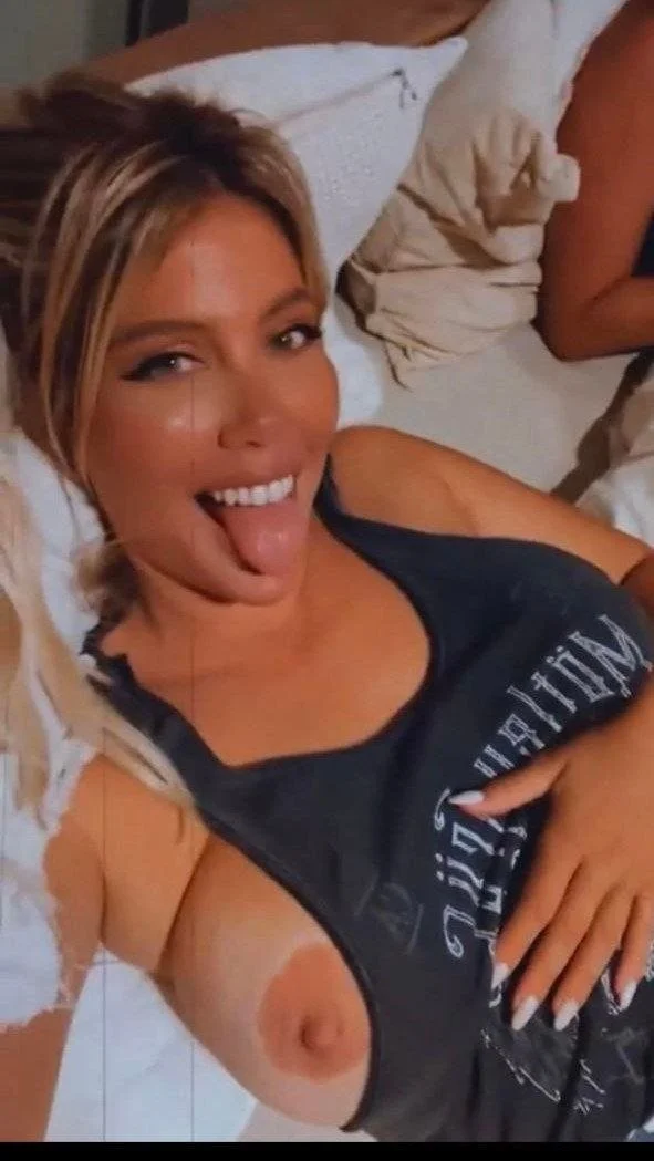 Wanda Nara tetona argentina 2🔥 image 5