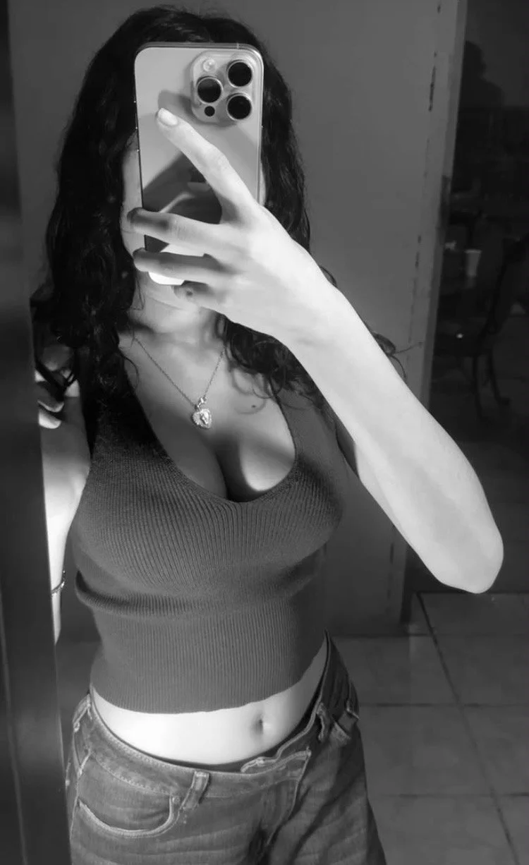 Quien cambia fotos de jovencitas al priv? image 3