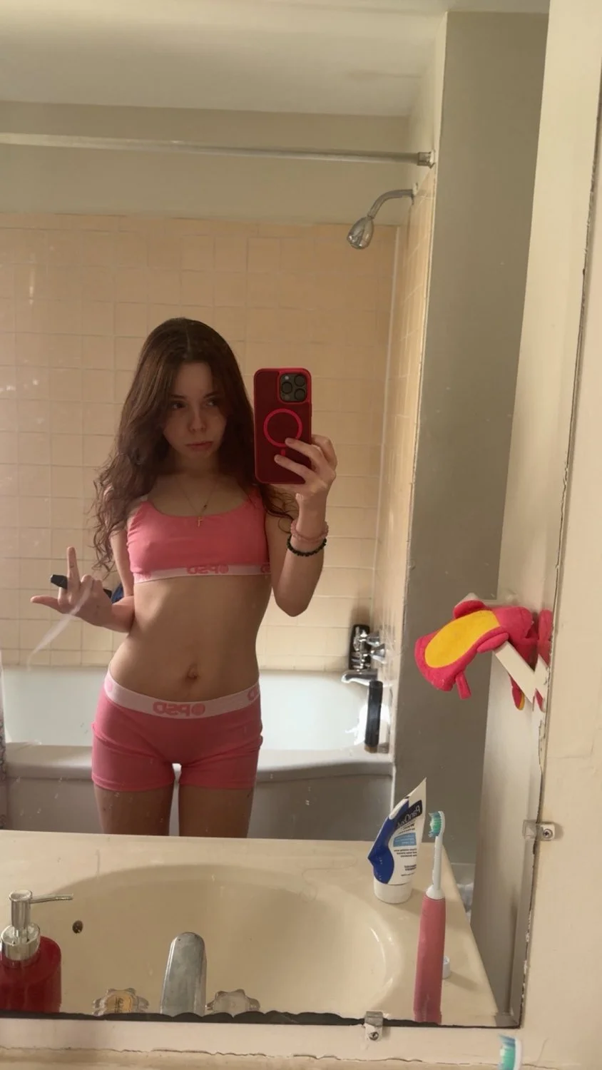 G2YE0grXEAAmN8U image 44
