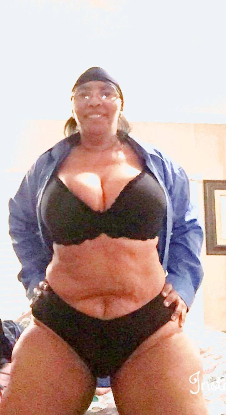 GMPqhtJWEAEZN03 image 3