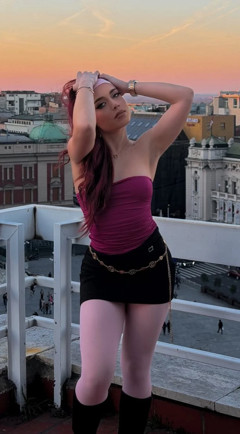 she wants to be influencer image 5