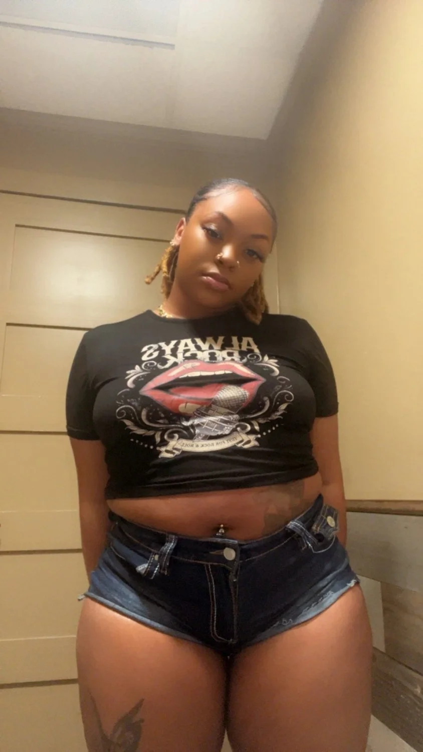Gorgeous69 image 5