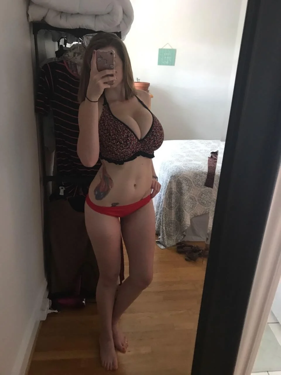 Busty Mom with Slim Thick body image 3