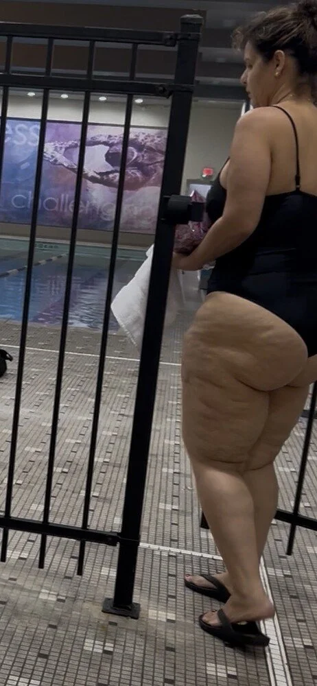 big booty thick milf image 2