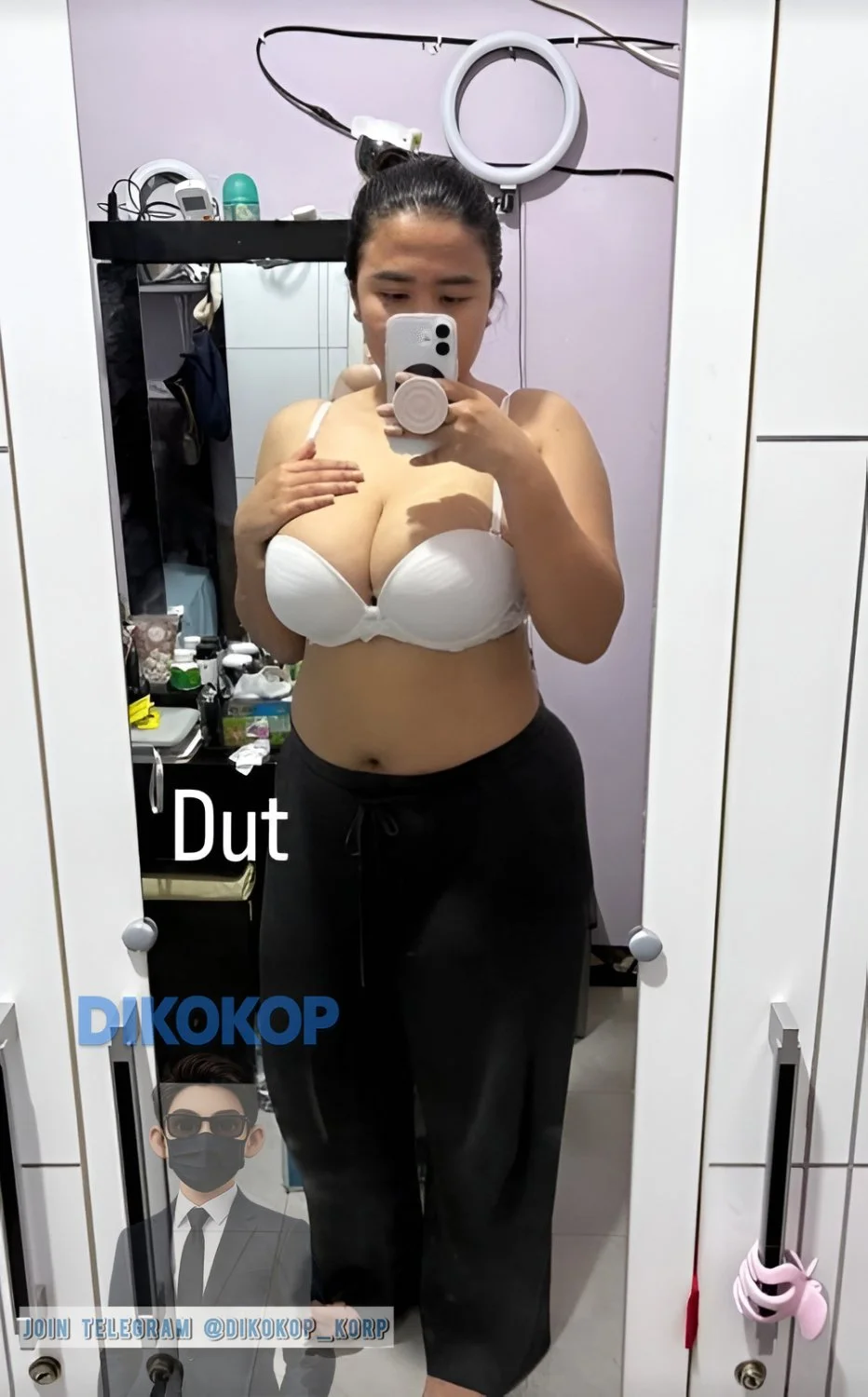Esha image 21
