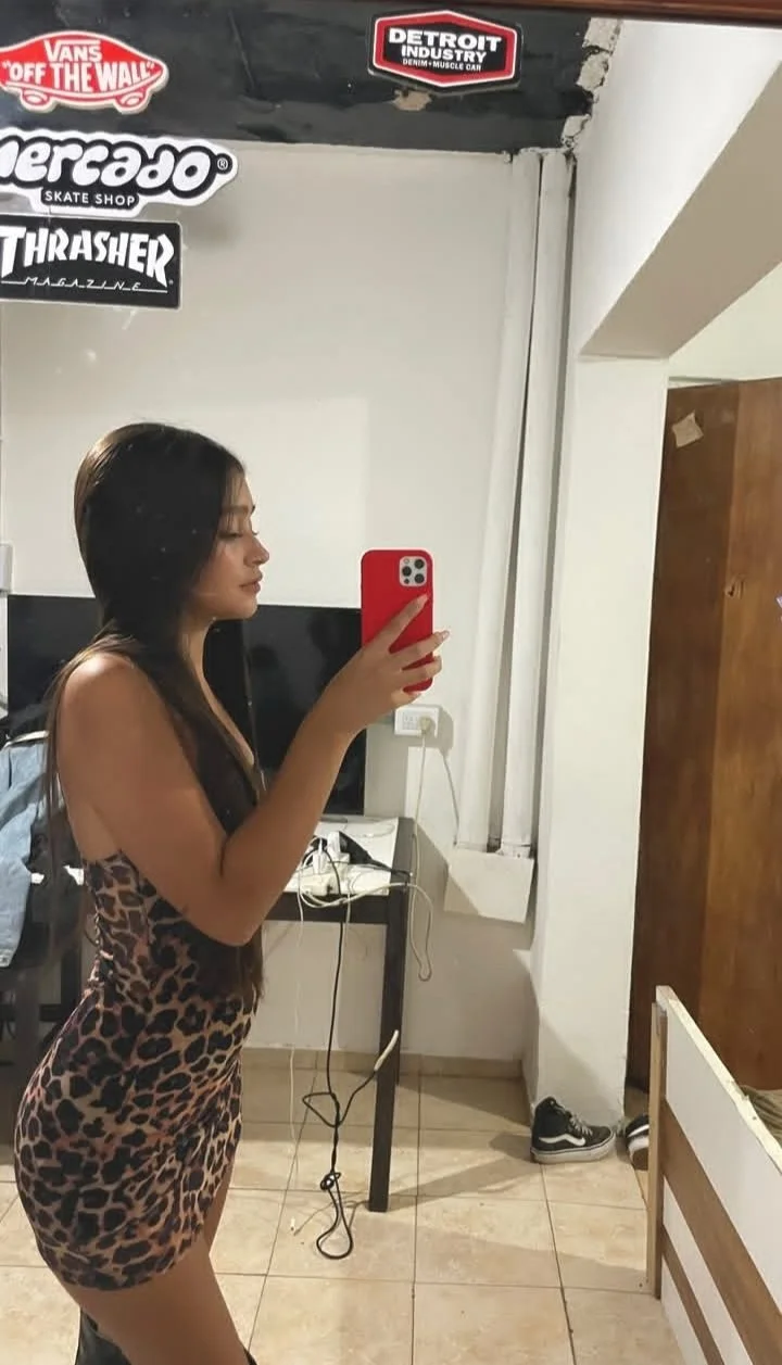 Azul Sanchezz image 18