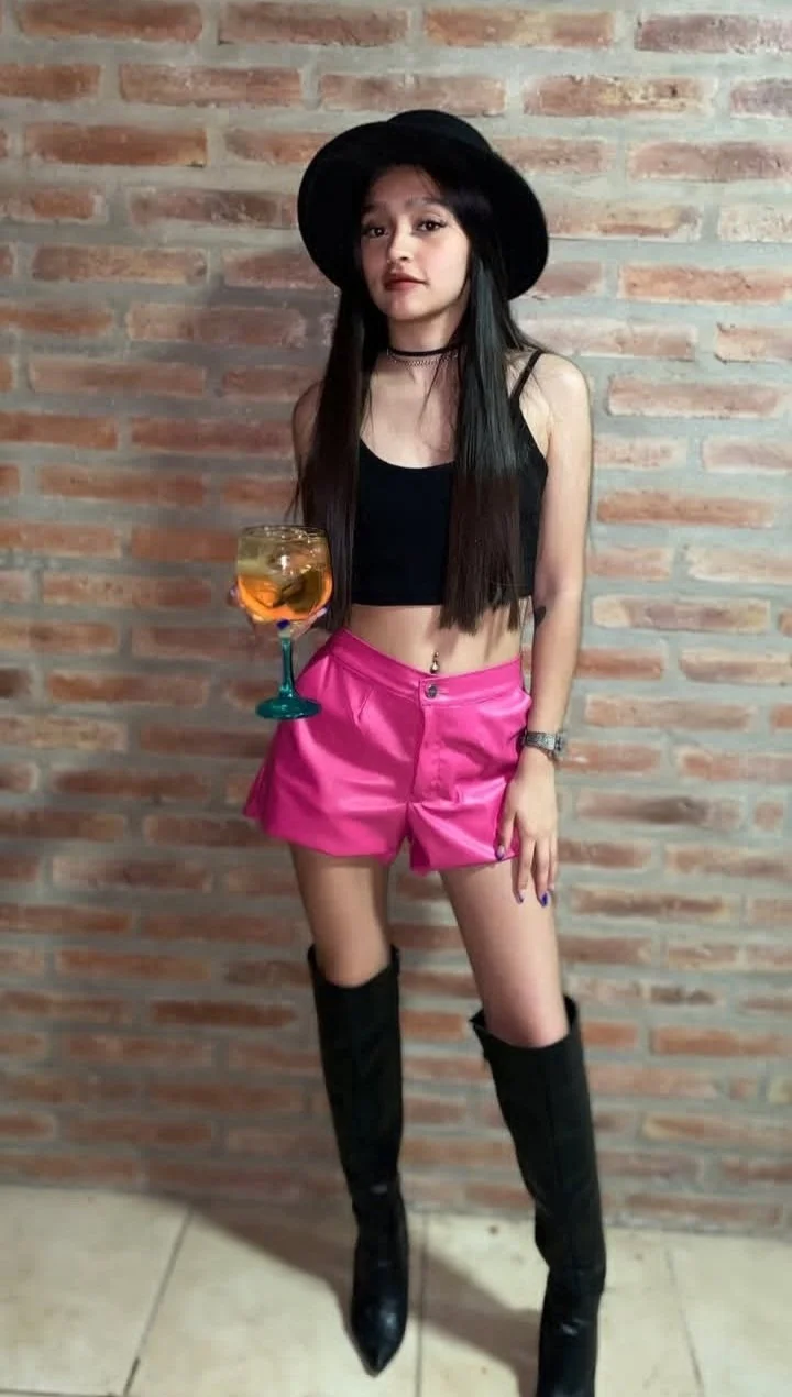 Azul Sanchezz image 2