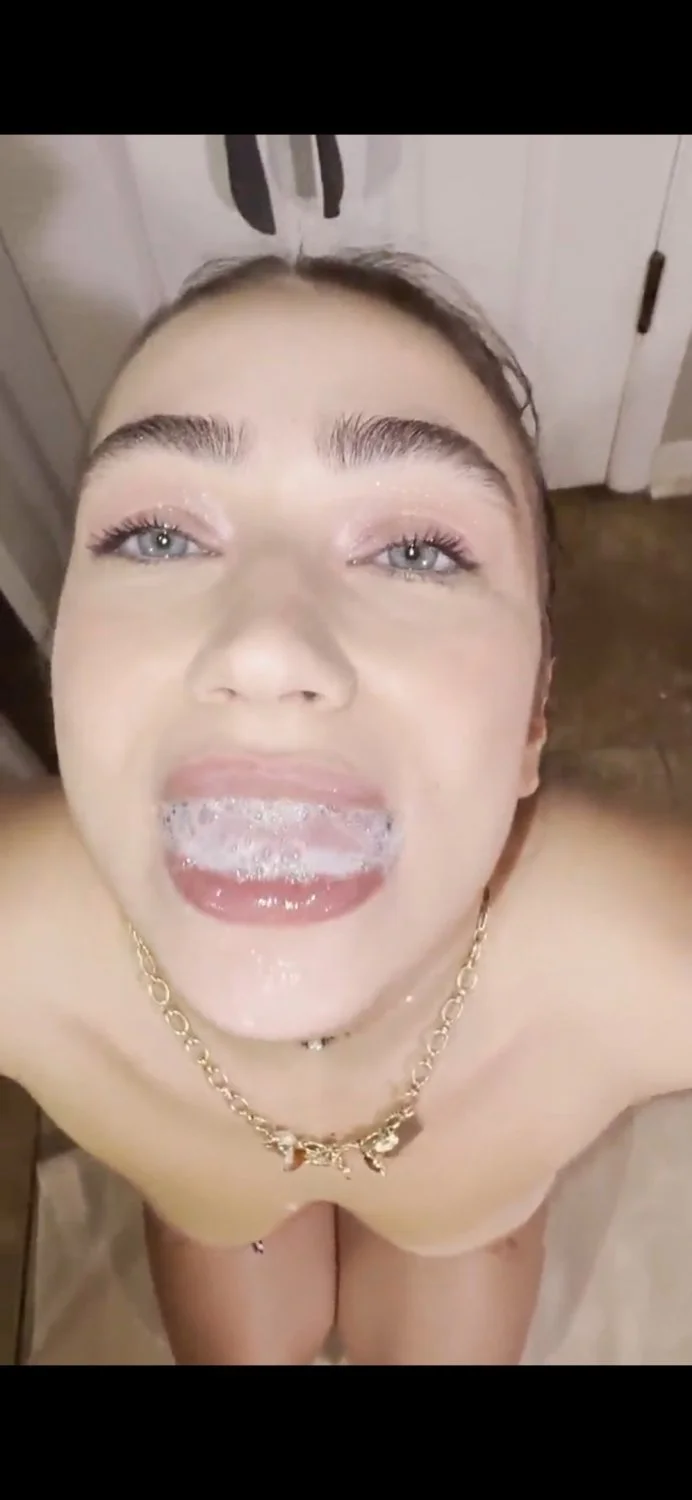 Sexy Cumplay & Swallow image 10