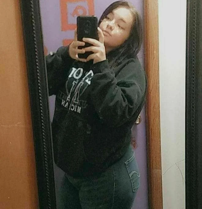 Illinois Whore tatted up with amazing tits and curves main image
