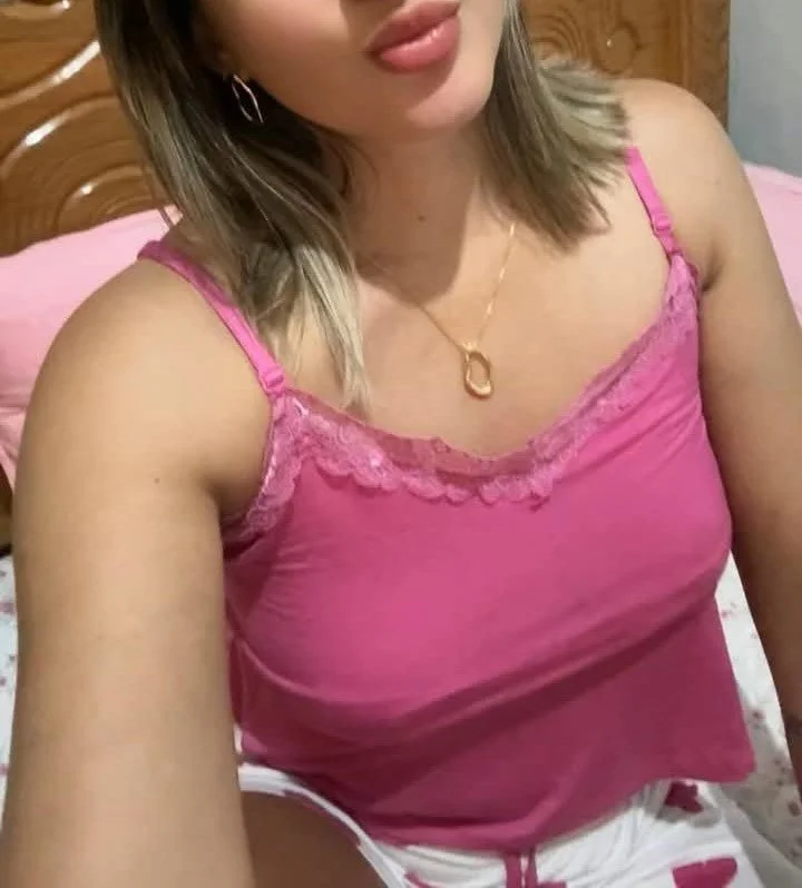 Esposa safada vazada pelo marido na DM! image 3