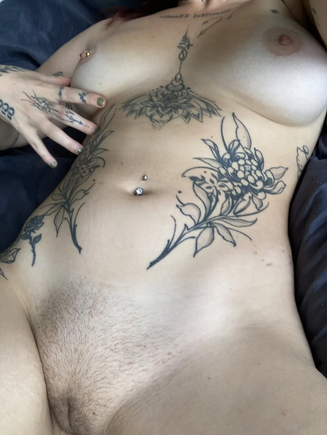 Cute tatted model with nice big tits - Iᴉuʞǝpʞᴉʇʇʇʎʎ image 12