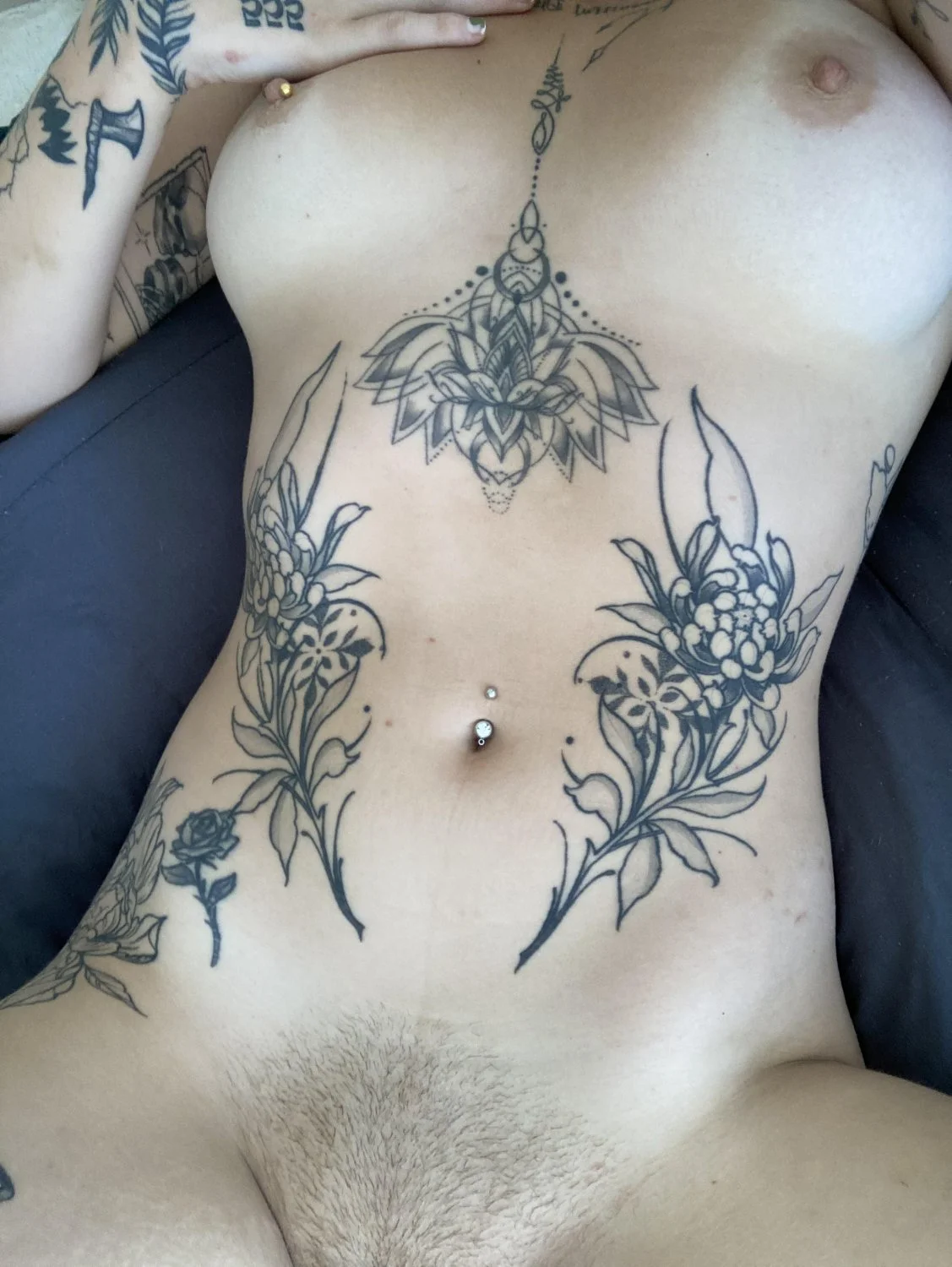 Cute tatted model with nice big tits - Iᴉuʞǝpʞᴉʇʇʇʎʎ image 18