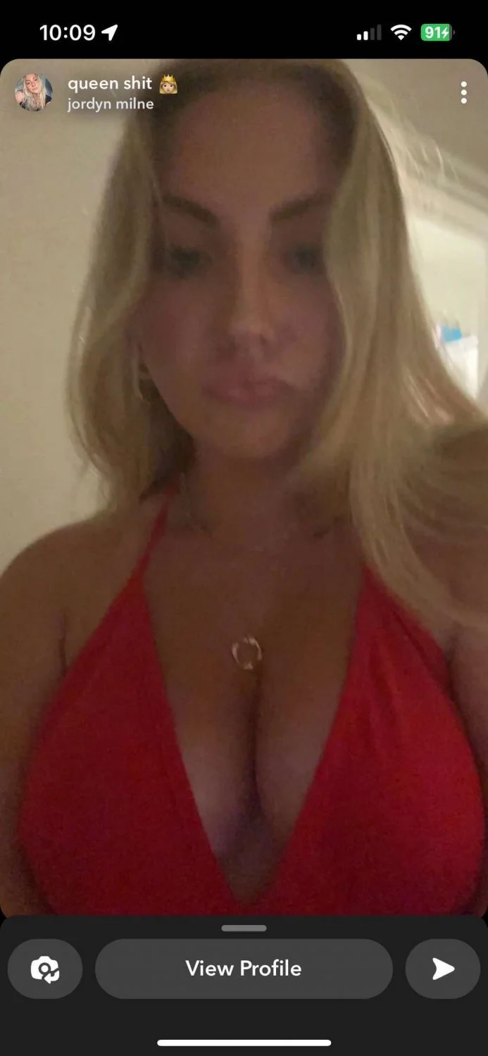 Jordyn Milne. Kik:Ryancocca2223 image 2
