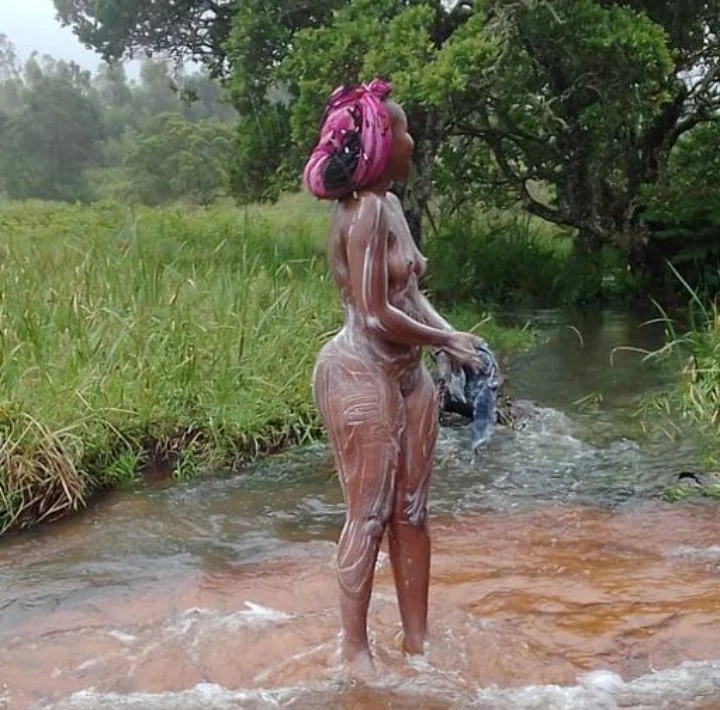 Zulu maidens image 2