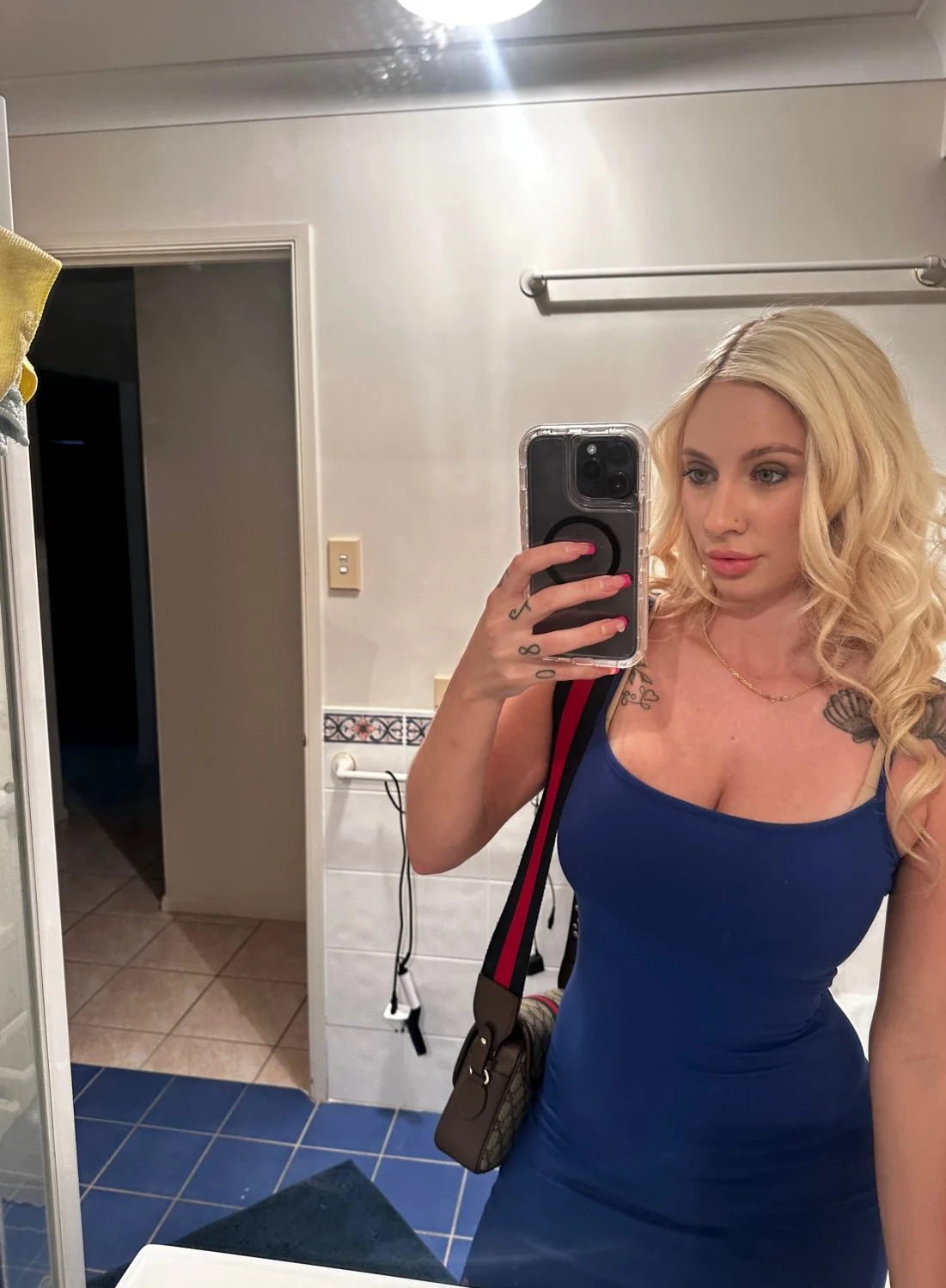 I love to be called a hot horny babe image 2