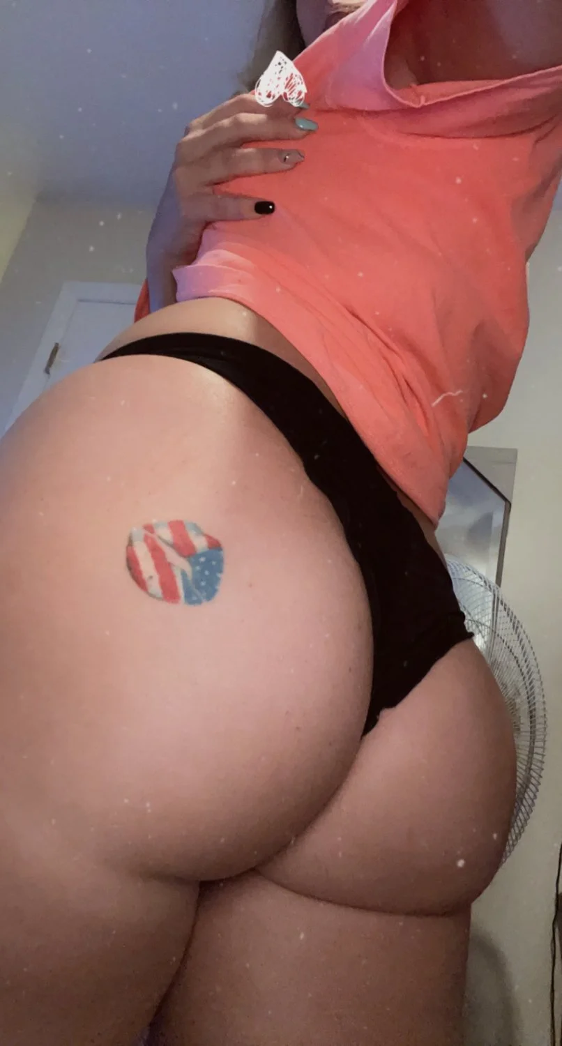 Thick onlyfans pawg leaked image 14