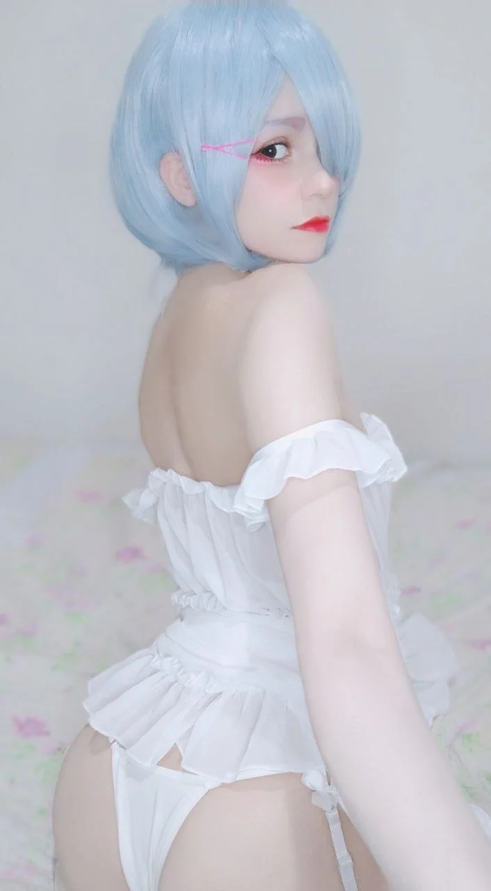 Princess Little mewi image 3