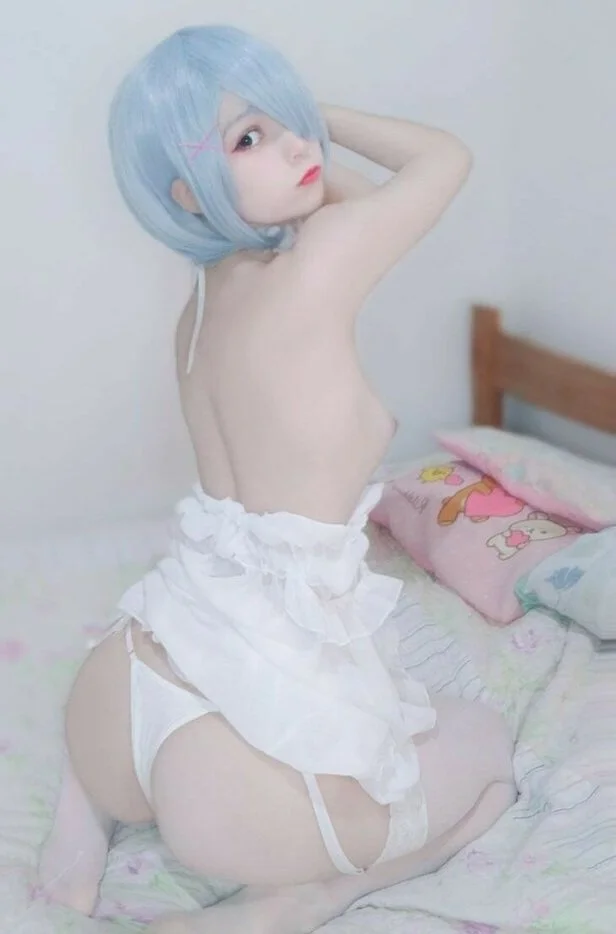 Princess Little mewi image 4