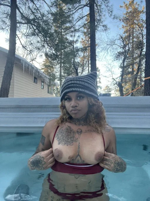 Sexy with ink image 29