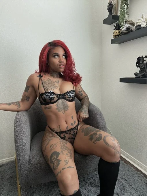 Sexy with ink image 38
