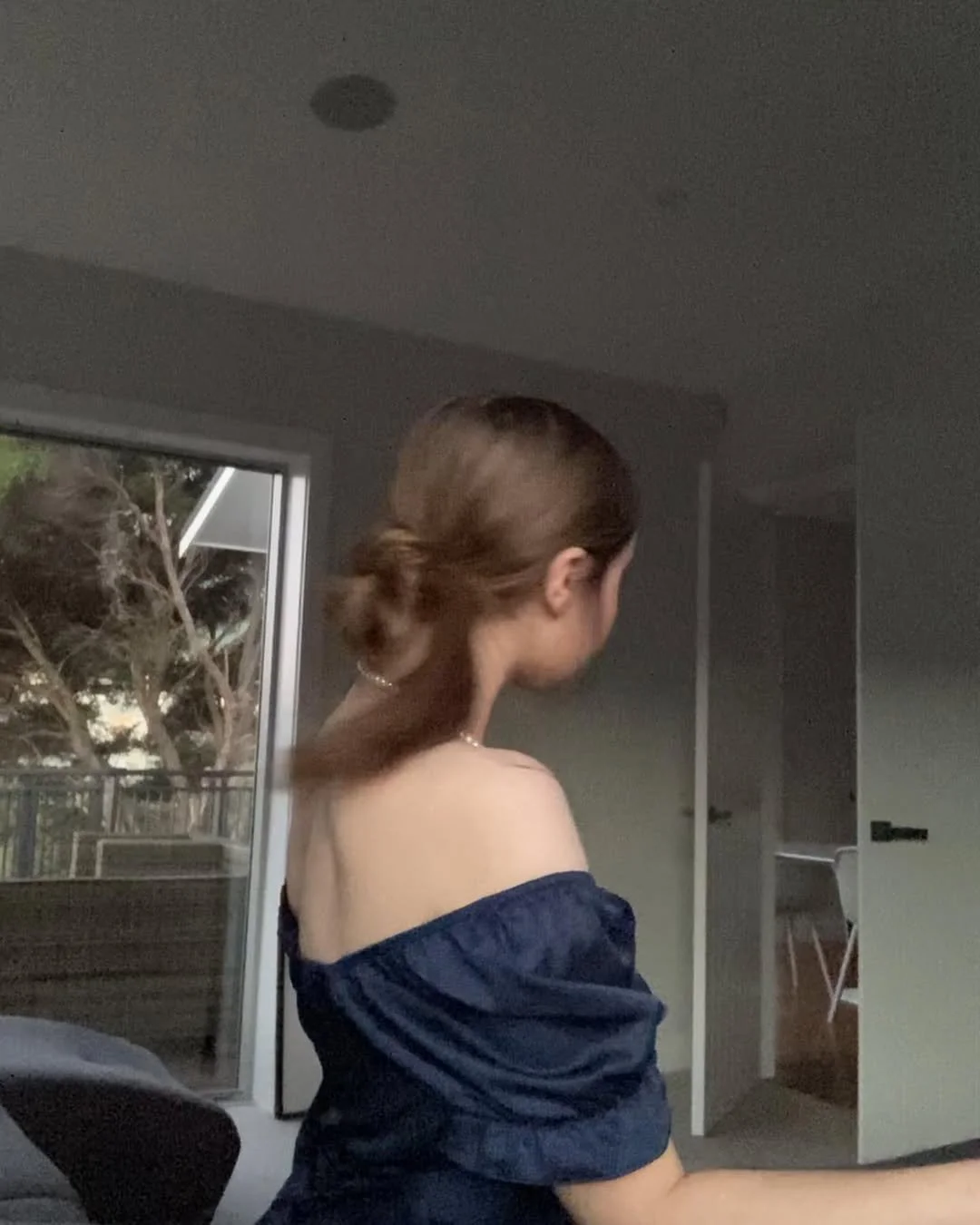 Upcoming NZ/UK actress Liz image 6
