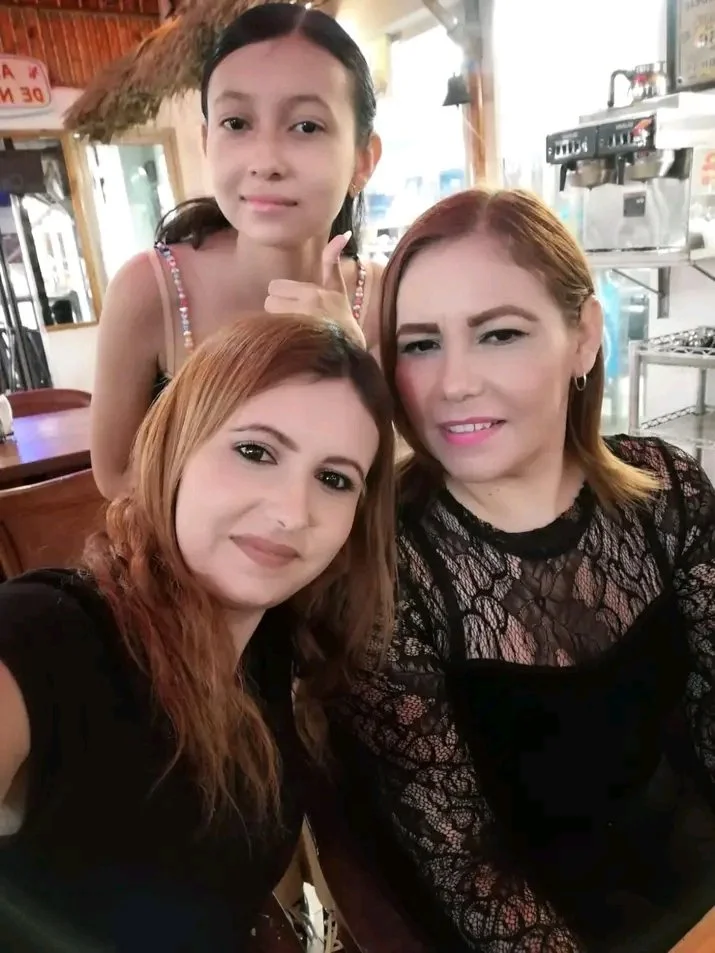 Miriam madura e hija sexy 😈 image 19