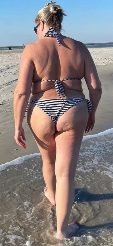 6ft Tall Mature Thick Gorgeous Amazon Gilf.. <> Married Wife.. image 6