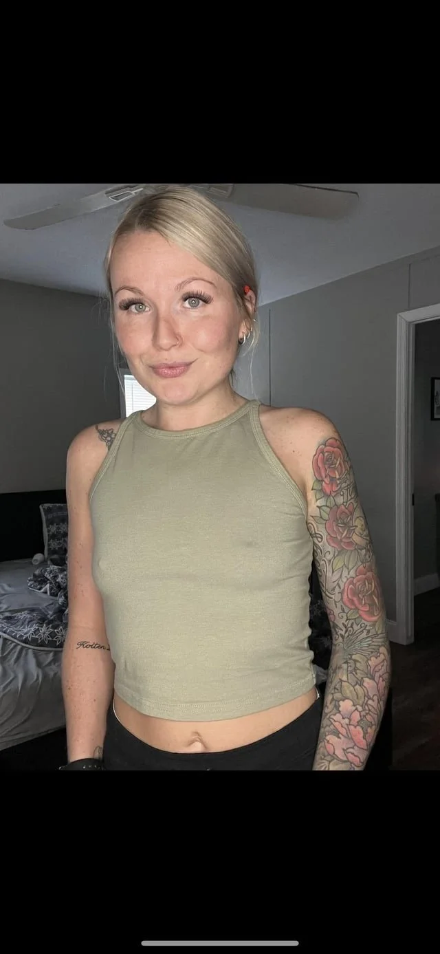 Petite slut wife shared image 13