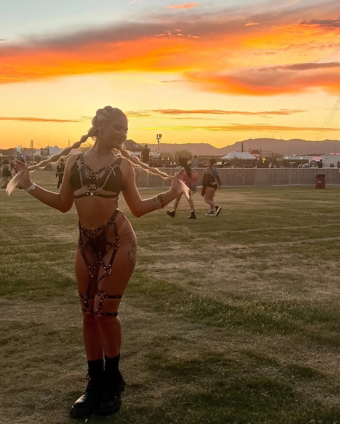 Blonde rave slut exposed main image