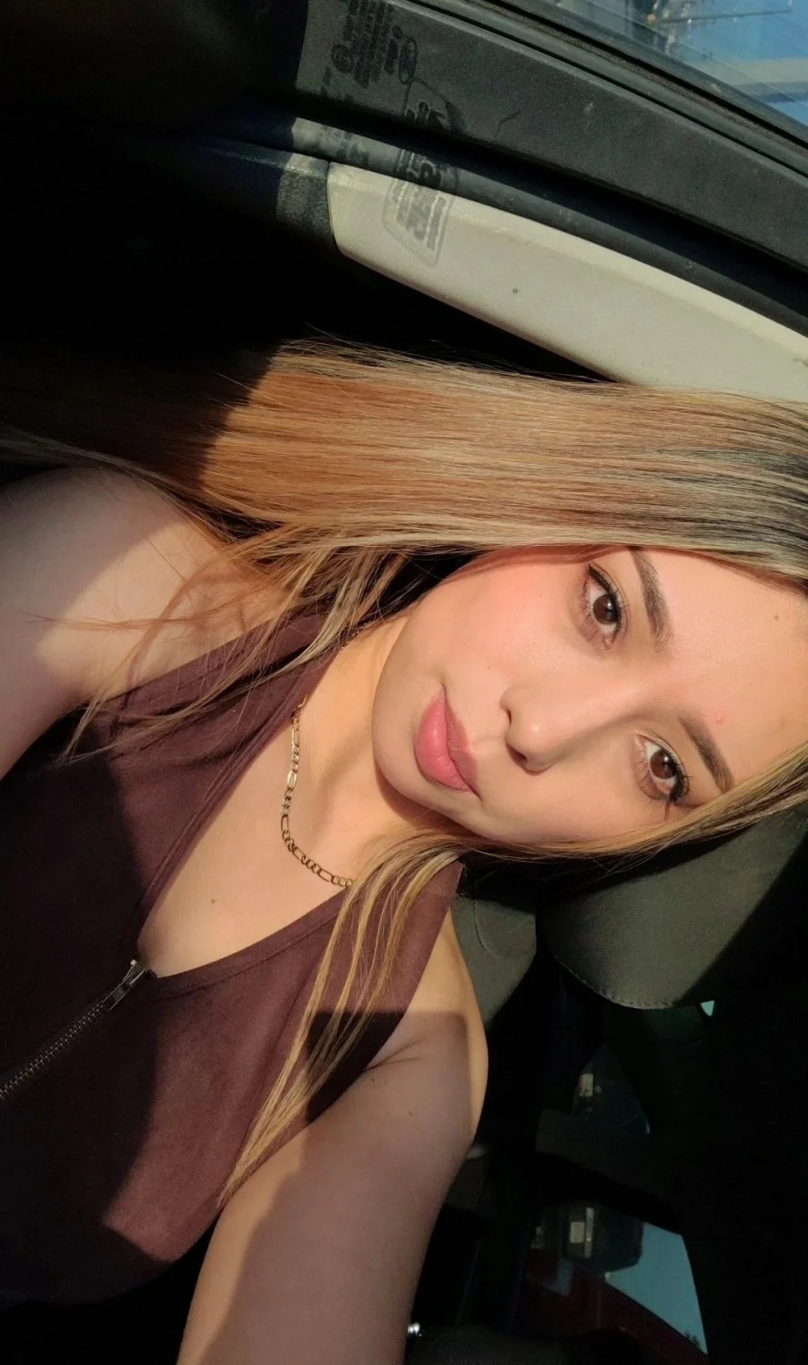 Linda Girl zorrita y puta bien hermosa flakita sexy image 15