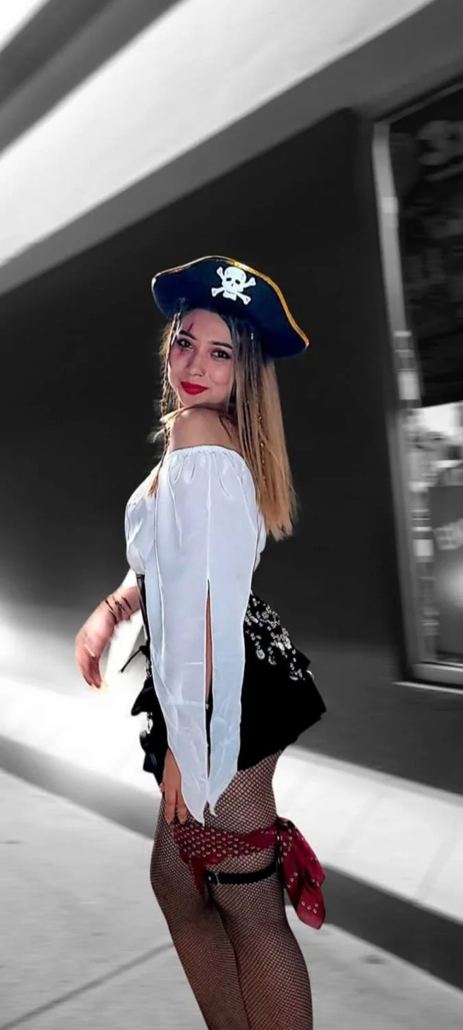 Linda Girl zorrita y puta bien hermosa flakita sexy image 18