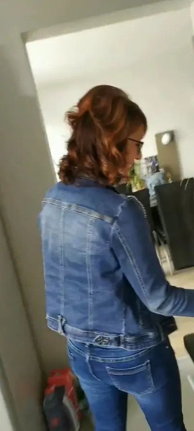 Creepshot slut sexy mature mom milf exposed spy voyeur cover image