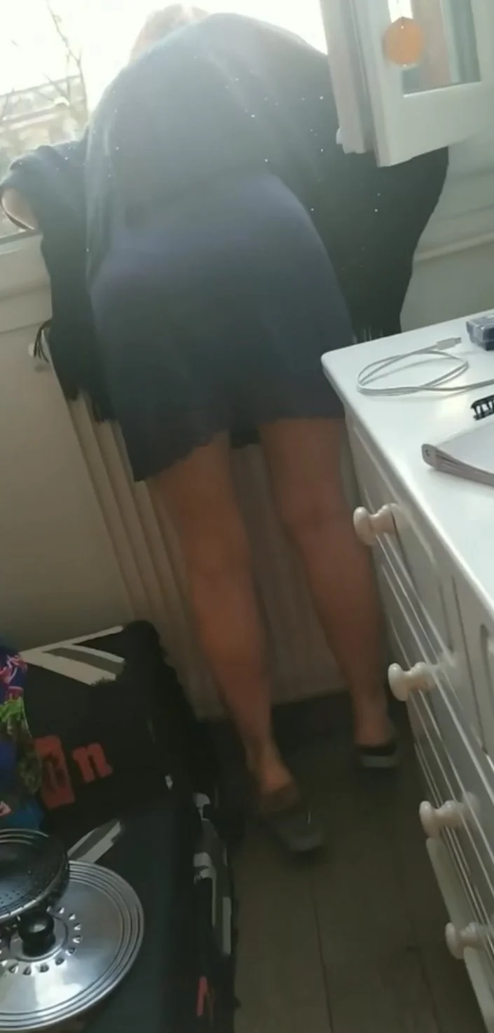 Creepshot slut sexy mature mom milf exposed spy voyeur image 4