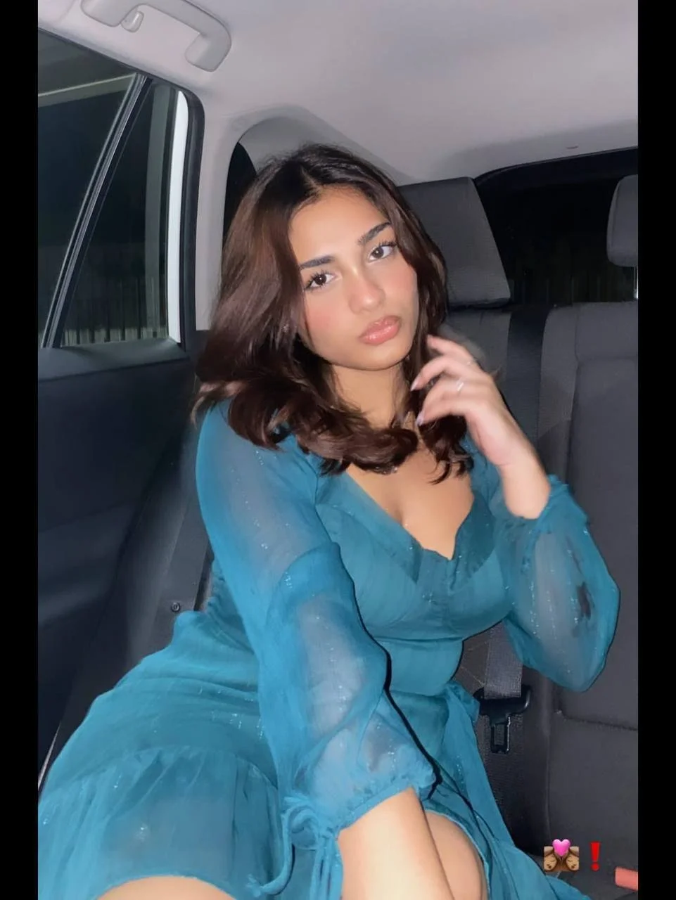 Stunning brown desi whore Sirjana image 7