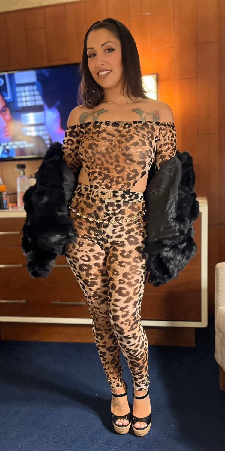 Milf sexy chica #plataformas 2 image 38