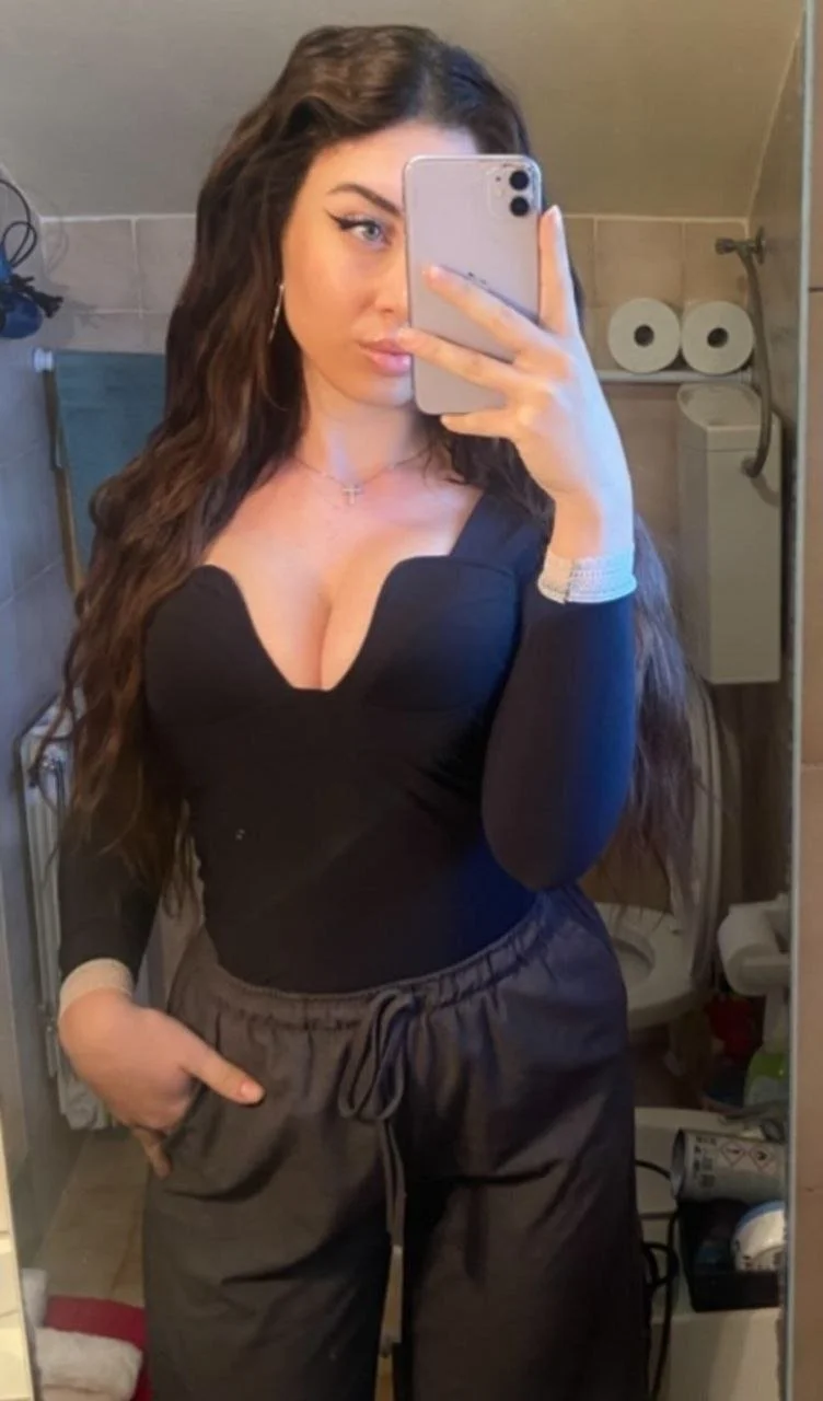 Giulia la troia image 2