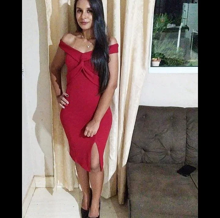Larissa putinha de Limeira rebolando calcinha renda branca image 3