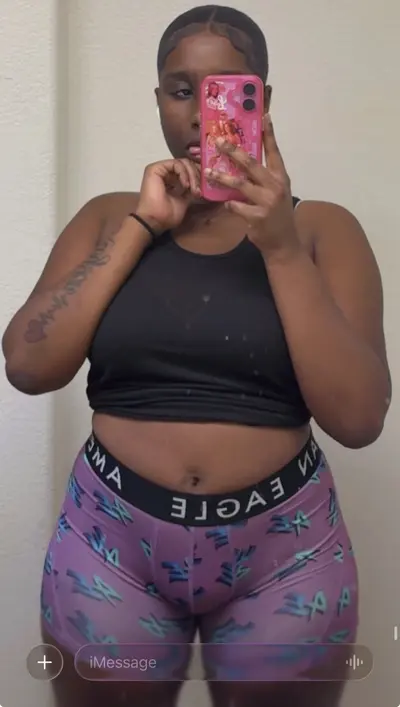 Ebony MILF squirting cover image