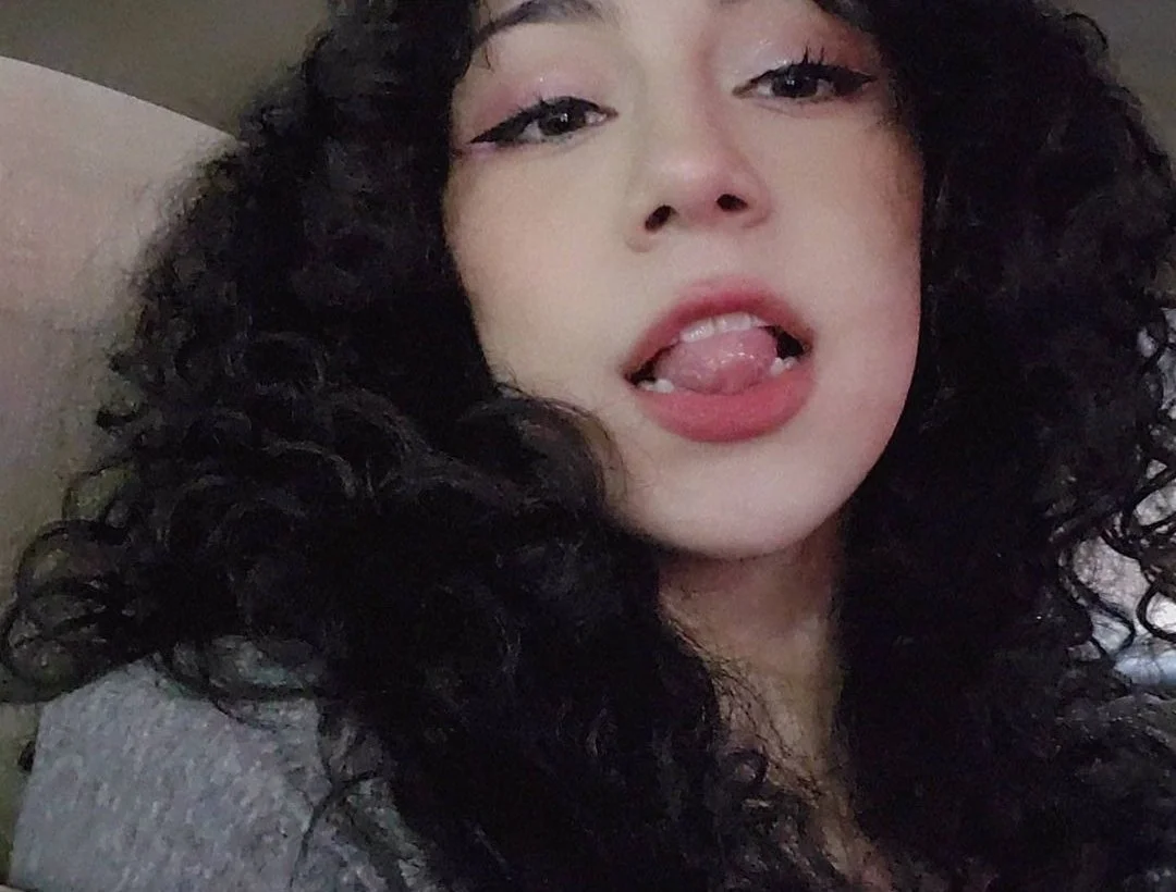 Anyone has more of curly hair latina slut Gabby? image 4