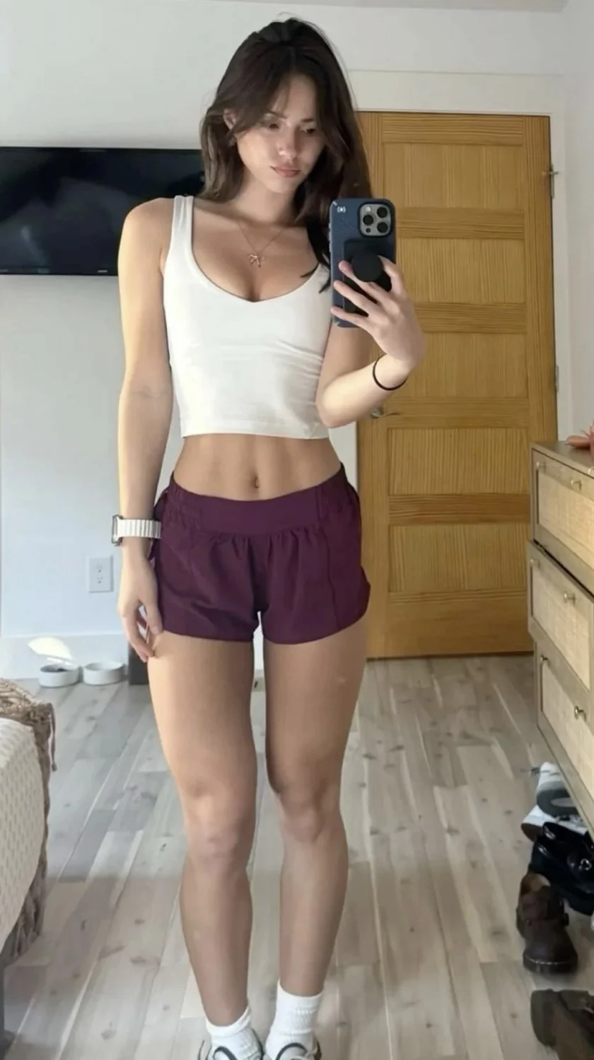 Tight fit slut loves attention image 16
